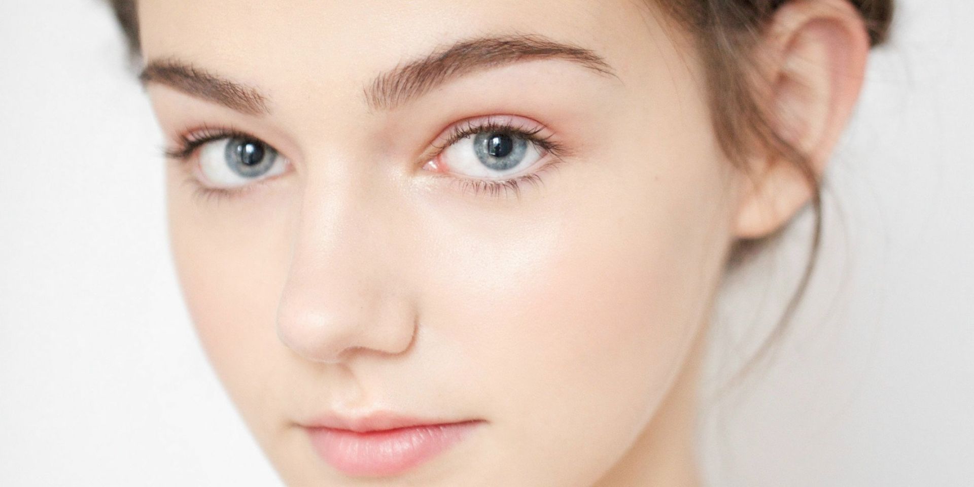 Como Utilizar Maquiagem Pra Olhos E Lábios Pareçam Maiores